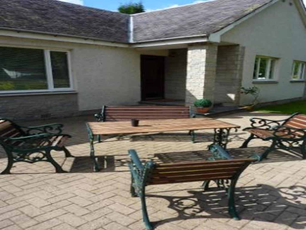 Tayburn House Bed & Breakfast ดังเคลด์ ภายนอก รูปภาพ