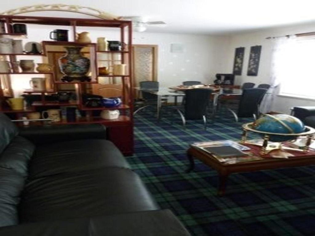 Tayburn House Bed & Breakfast ดังเคลด์ ภายนอก รูปภาพ