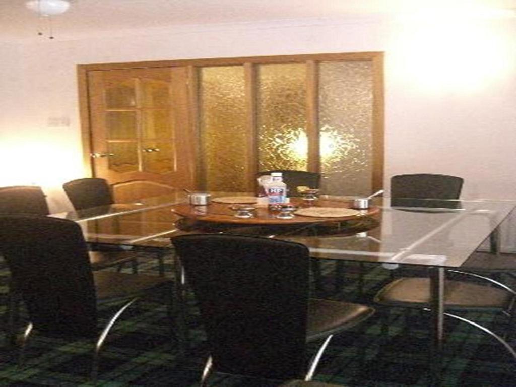 Tayburn House Bed & Breakfast ดังเคลด์ ภายนอก รูปภาพ